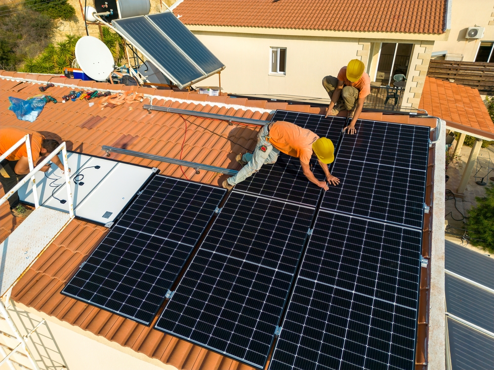 découvrez comment choisir le bon installateur photovoltaïque pour votre projet. obtenez des conseils sur les critères à considérer, comme l'expérience, les certifications et les avis clients, pour garantir une installation efficace et fiable de vos panneaux solaires.
