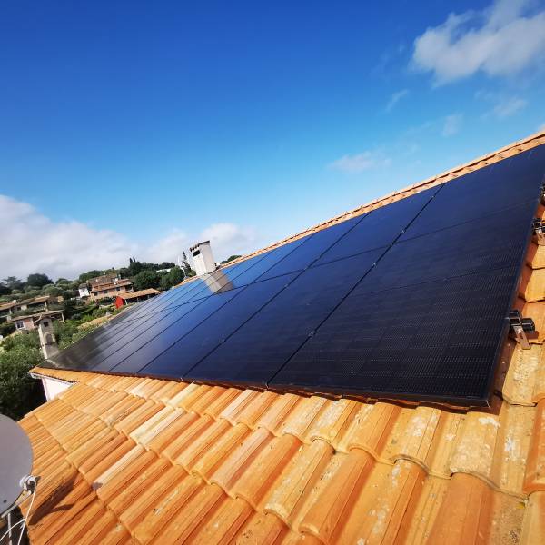 découvrez comment les fenêtres de toit photovoltaïques contribuent à la transition énergétique en alliant esthétique, fonctionnalité et production d'énergie renouvelable. optez pour une solution innovante et durable pour votre habitat tout en préservant l'environnement.