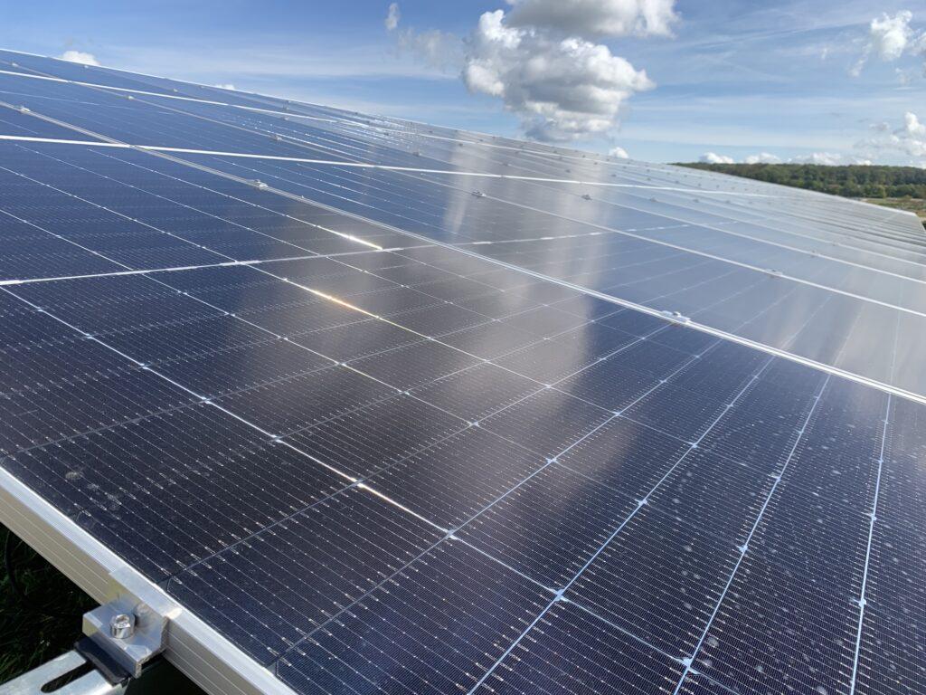 découvrez les panneaux solaires edf, une solution écologique et économique pour produire votre propre électricité. profitez d'une énergie renouvelable, réduisez vos factures et contribuez à la protection de l'environnement grâce à l'expertise d'edf.