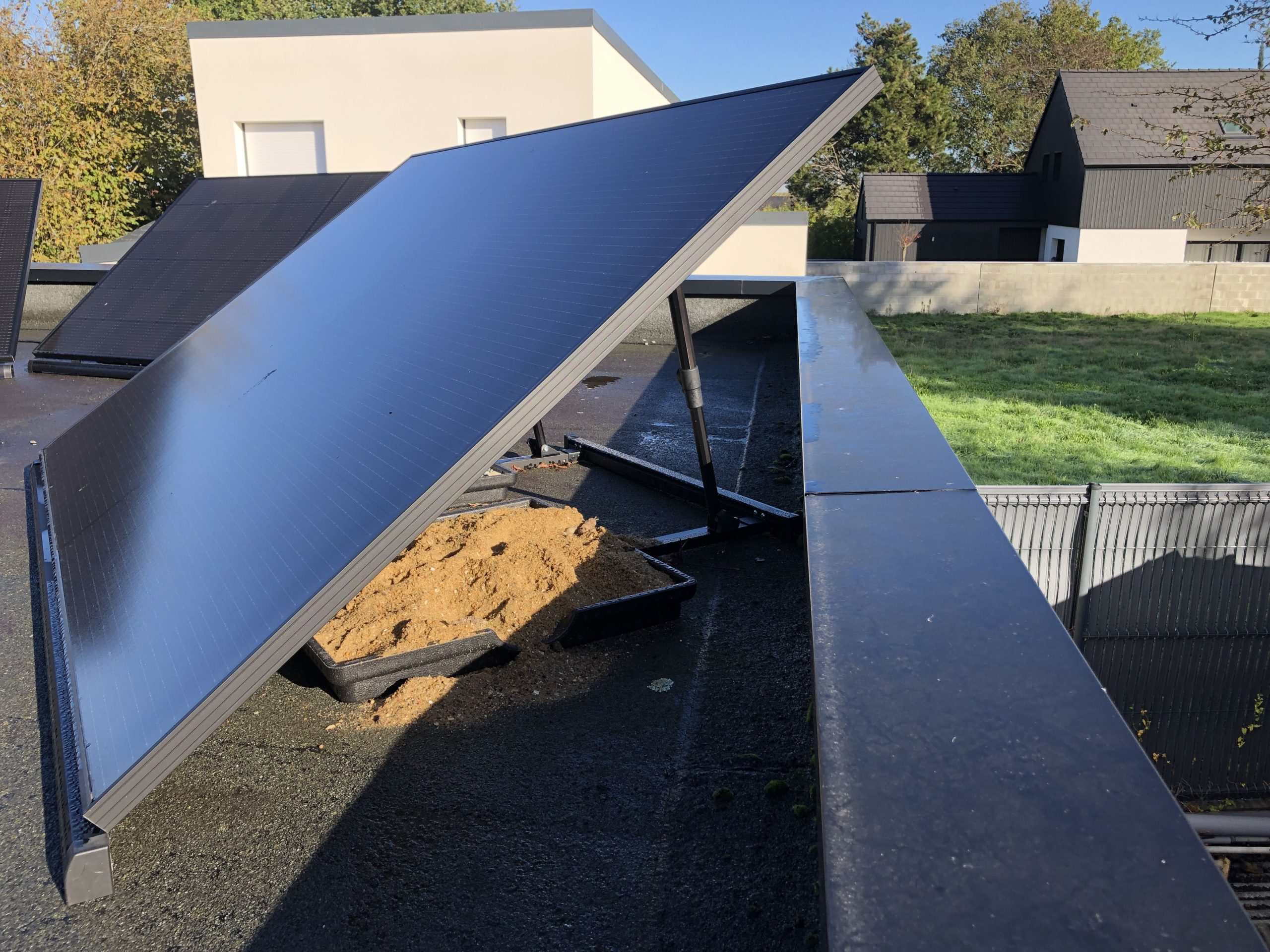 découvrez les prix des fenêtres de toit photovoltaïques pour optimiser l'énergie de votre maison. informez-vous sur les meilleures options disponibles et bénéficiez d'économies d'énergie tout en apportant de la lumière naturelle.