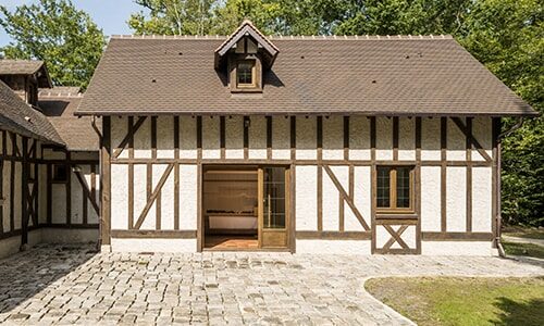 découvrez comment établir un budget toiture efficace pour vos projets de rénovation. nos conseils vous aideront à estimer les coûts, à choisir les meilleurs matériaux et à optimiser vos dépenses pour garantir une toiture durable et esthétique.