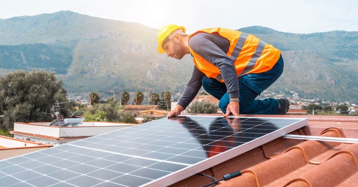 découvrez les aides photovoltaïques disponibles pour maximiser votre investissement dans l'énergie solaire. informez-vous sur les subventions, crédits d'impôt et prêts à taux zéro pour rendre votre transition énergétique plus accessible et rentable.