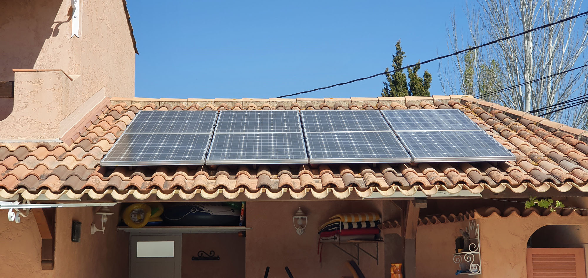 découvrez les aides disponibles pour l'installation de toitures photovoltaïques en france. profitez des subventions, crédits d'impôt et autres incitations financières pour transiter vers une énergie renouvelable économique et durable.