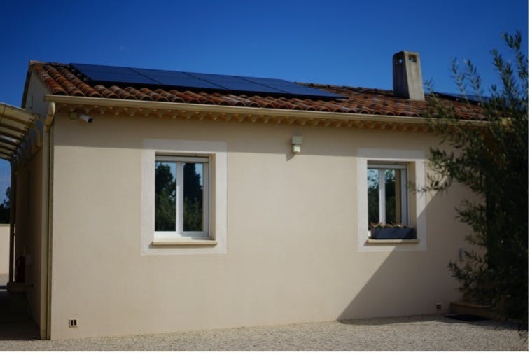 découvrez les nombreux bénéfices écologiques des fenêtres photovoltaïques, qui allient esthétique et performance. améliorez l'efficacité énergétique de votre habitat tout en contribuant à la préservation de l'environnement grâce à une source d'énergie renouvelable.