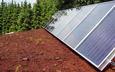 découvrez les bénéfices écologiques des toits photovoltaïques, une solution durable qui transforme l'énergie solaire en électricité tout en réduisant votre empreinte carbone. apprenez comment ces installations contribuent à la préservation de l'environnement et à la lutte contre le réchauffement climatique.