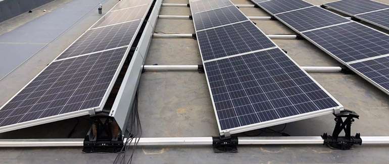 découvrez les composants essentiels d'un toit photovoltaïque pour optimiser la production d'énergie solaire. notre guide complet vous aide à comprendre les éléments clés, leur fonctionnement et leur impact sur l'efficacité de votre installation.