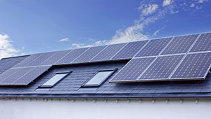 découvrez tout ce qu'il faut savoir sur le coût d'une toiture photovoltaïque, ses avantages économiques et écologiques, ainsi que les aides disponibles pour vous aider à financer votre projet. informez-vous sur les différentes options et choisissez la meilleure solution pour votre habitation.