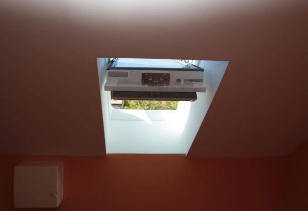 découvrez comment maintenir l'efficacité de vos fenêtres de toit photovoltaïques grâce à des conseils d'entretien pratiques. prolongez la durée de vie de vos installations solaires et optimisez leur performance pour profiter pleinement de l'énergie renouvelable.