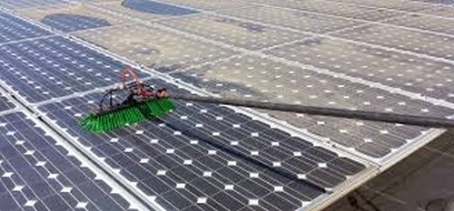 assurez la longévité et l'efficacité de votre installation solaire avec notre guide sur l'entretien des toits photovoltaïques. découvrez les meilleures pratiques pour maintenir votre système en parfait état et maximiser votre production d'énergie.