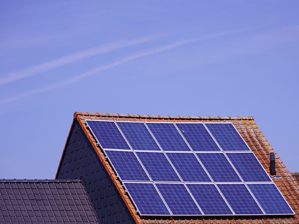 découvrez comment les fenêtres de toit photovoltaïques contribuent à la transition énergétique. alliant esthétique et performance, elles permettent de générer de l'énergie renouvelable tout en améliorant l'efficacité énergétique de votre habitat.