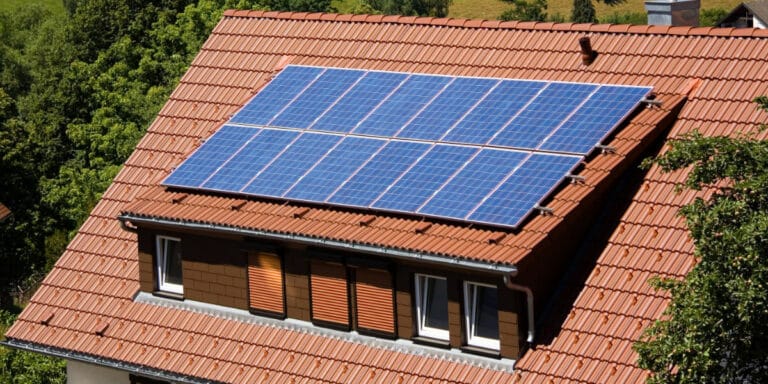 découvrez les fenêtres de toit photovoltaïques, une solution innovante pour allier luminosité et production d'énergie solaire dans votre maison. profitez de l'efficacité énergétique tout en optimisant votre confort intérieur.