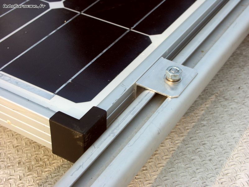 découvrez comment monter des panneaux solaires sur votre toit avec notre guide complet. apprenez les étapes essentielles, les outils nécessaires et les conseils d'experts pour optimiser l'installation et maximiser votre production d'énergie. transformez votre toit en source d'énergie renouvelable dès aujourd'hui !