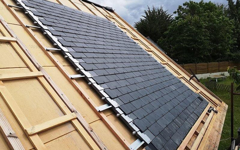 découvrez les prix des ardoises solaires solesia, la solution idéale alliant esthétique et performance énergétique pour votre toiture. économisez sur vos factures d'électricité tout en contribuant à la transition énergétique.