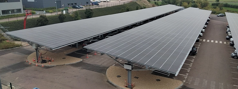 découvrez les dernières réglementations concernant les toits photovoltaïques pour voitures. apprenez comment ces normes influencent l'installation, l'utilisation et les avantages des véhicules équipés de panneaux solaires, tout en favorisant une transition vers des solutions de mobilité durables.