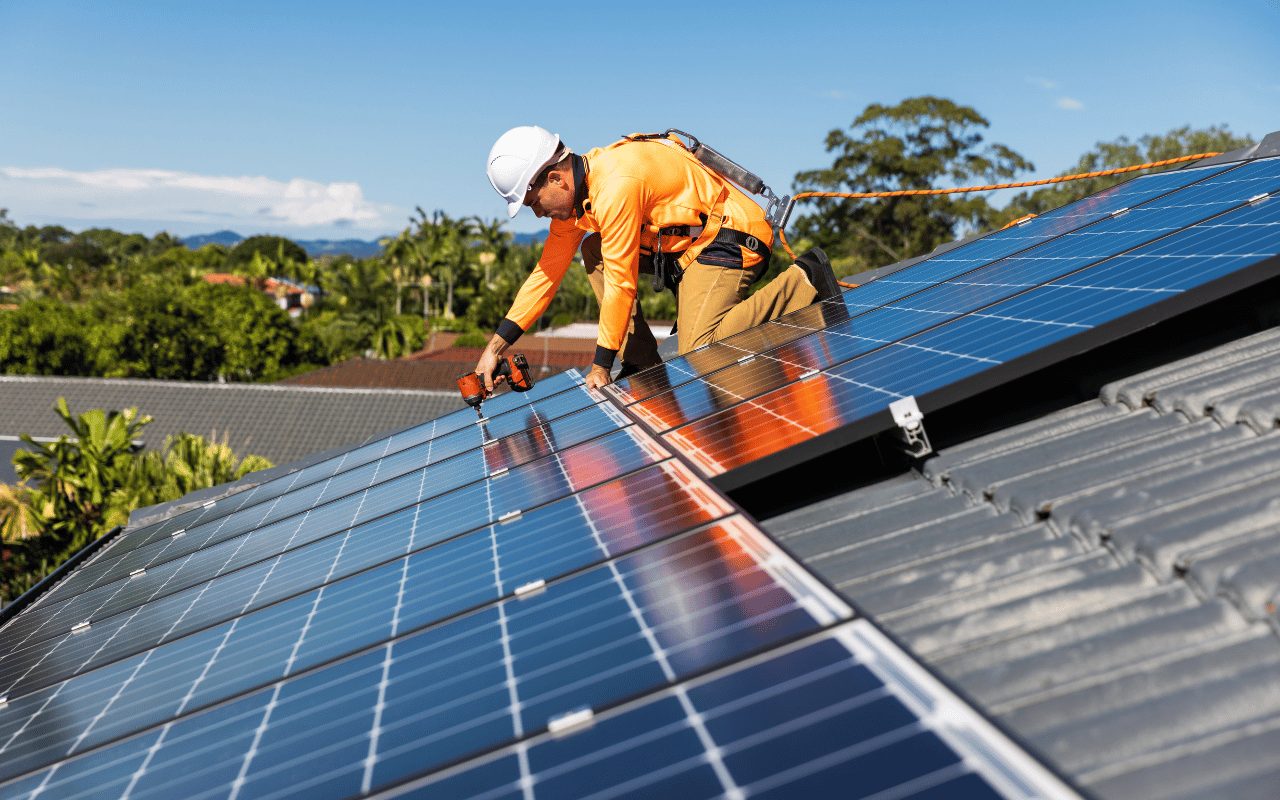découvrez les retours d'expérience des utilisateurs de toits photovoltaïques : avantages, inconvénients et conseils pour optimiser votre installation solaire.