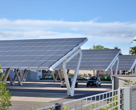 découvrez comment les toits photovoltaïques pour voitures révolutionnent la mobilité durable. optimisez l'énergie solaire pour alimenter votre véhicule, tout en réduisant votre empreinte carbone et en profitant d'une conduite respectueuse de l'environnement.
