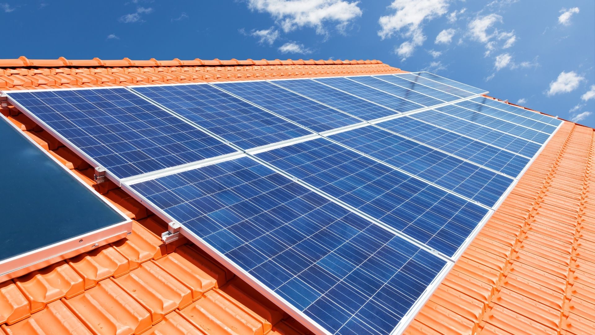 découvrez comment bénéficier de toits photovoltaïques gratuits et réduisez vos factures d'énergie tout en contribuant à la transition énergétique. profitez d'installations solaires sans frais et transformez votre maison en un modèle durable.
