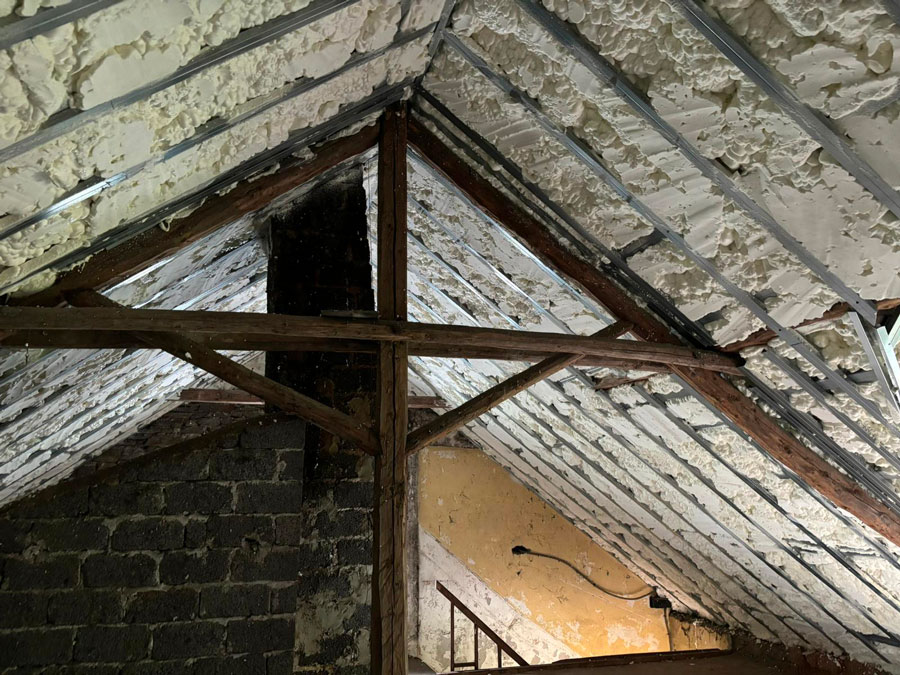 découvrez les avantages de l'isolation de toiture pour améliorer le confort de votre maison et réduire vos factures d'énergie. optez pour des solutions écologiques et efficaces afin de protéger votre habitat des variations thermiques.