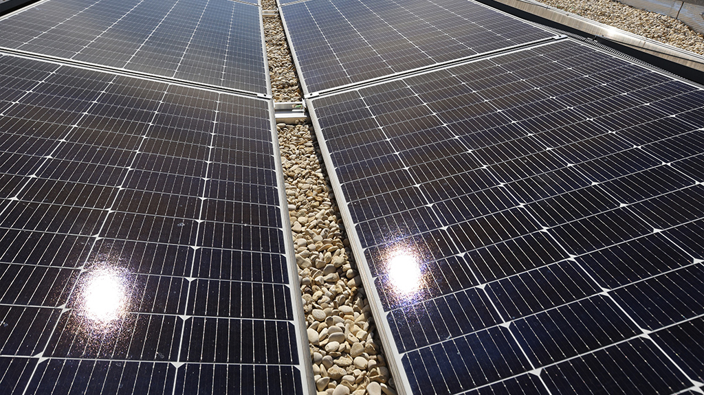 découvrez les opportunités d'investissement dans le photovoltaïque pour 2025. explorez les tendances, les innovations et les bénéfices écologiques de l'énergie solaire, tout en maximisant votre retour sur investissement.