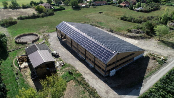 découvrez comment le crédit agricole soutient vos projets photovoltaïques avec des solutions de financement adaptées. profitez d'une expertise et d'un accompagnement personnalisé pour réaliser vos ambitions écologiques et énergétiques tout en bénéficiant d'un écoulement optimisé de vos ressources.