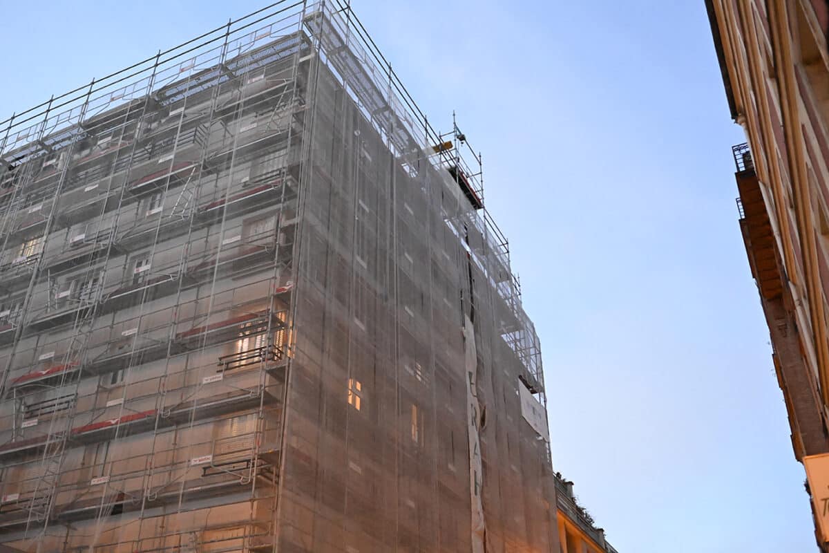 découvrez notre guide complet pour vous accompagner dans la déclaration de vos travaux. obtenez des conseils pratiques, les démarches administratives à suivre, et toutes les informations nécessaires pour mener à bien vos projets de construction ou de rénovation.