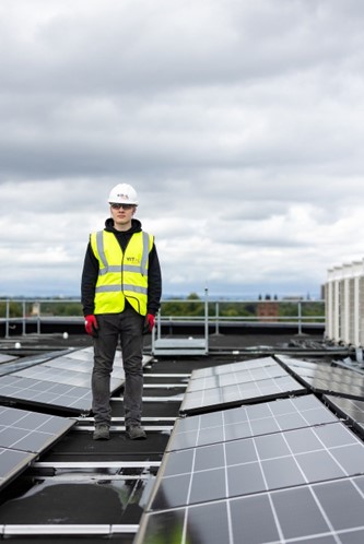 découvrez notre guide complet pour les installateurs photovoltaïques. apprenez les meilleures pratiques, les techniques d'installation efficaces et les conseils d'experts pour maximiser la performance de vos systèmes solaires. transformez votre expertise en une installation réussie et durable.