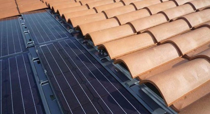 découvrez les tuiles solaires edilians, une solution innovante alliant esthétisme et performance énergétique. transformez votre toiture en une source d'énergie renouvelable tout en préservant l'élégance de votre maison. idéales pour contribuer à la transition énergétique, ces tuiles s'intègrent harmonieusement dans votre environnement.