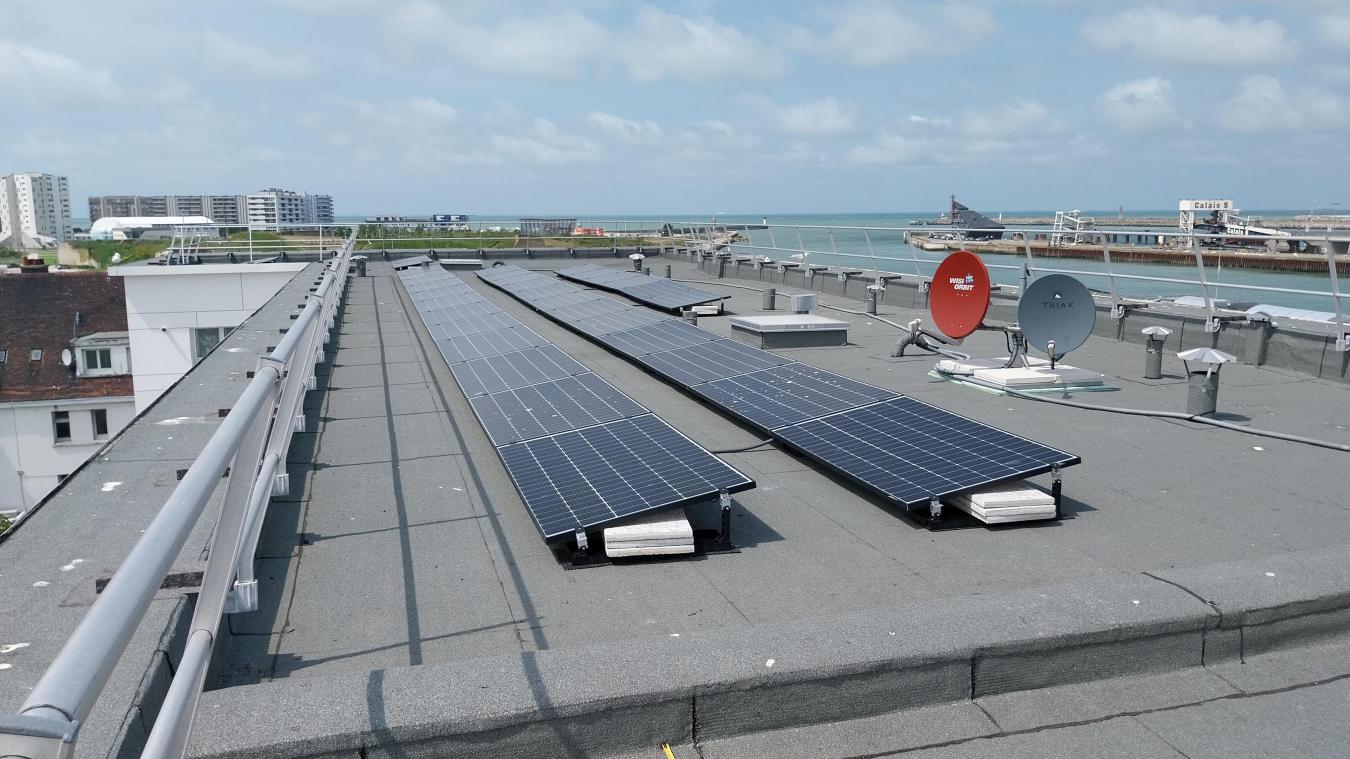 découvrez les salaires des installateurs de panneaux solaires en 2023, ainsi que les facteurs influençant leur rémunération et les perspectives d'avenir dans ce secteur en pleine croissance.