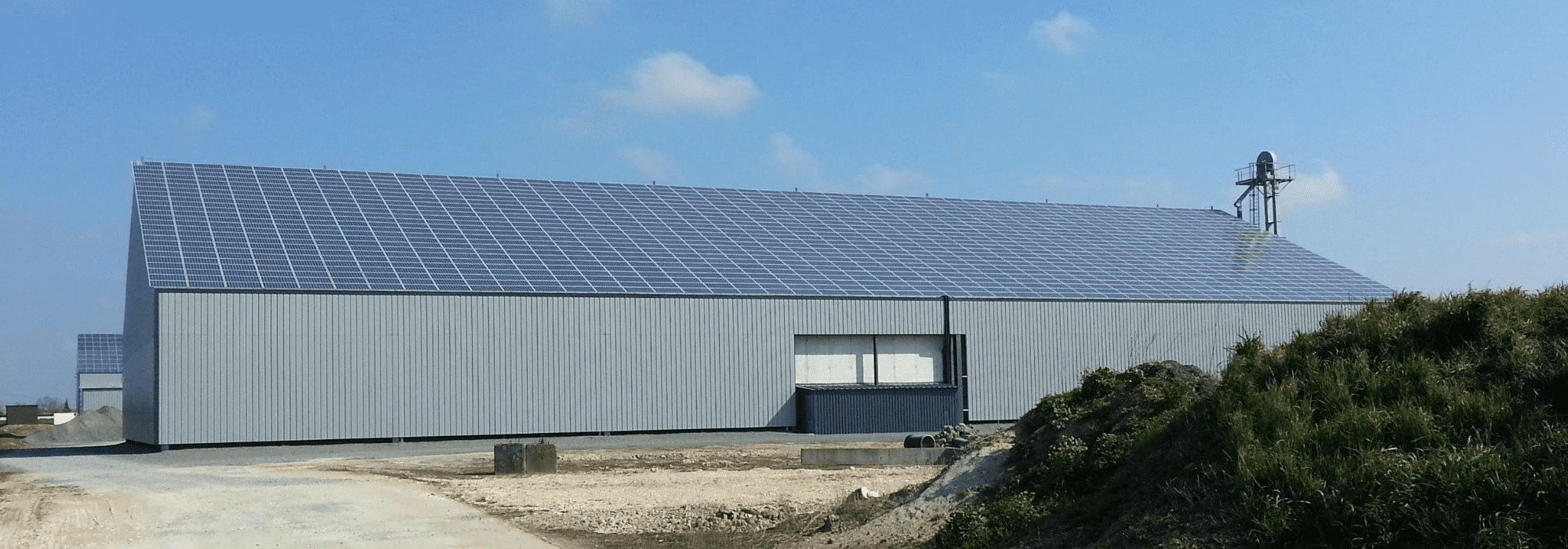 découvrez comment les toits photovoltaïques transforment l'architecture moderne, alliant esthétique et durabilité. explorez les avantages de l'énergie solaire intégrée dans les bâtiments pour un avenir plus vert.