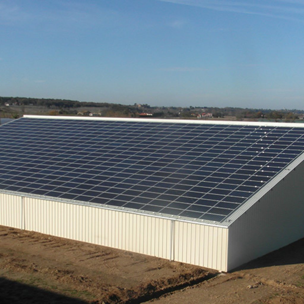 découvrez comment les hangars photovoltaïques peuvent transformer votre entreprise en optimisant l'espace tout en produisant une énergie renouvelable et durable. augmentez votre efficacité énergétique et faites un geste pour l'environnement grâce à des solutions adaptées à vos besoins.