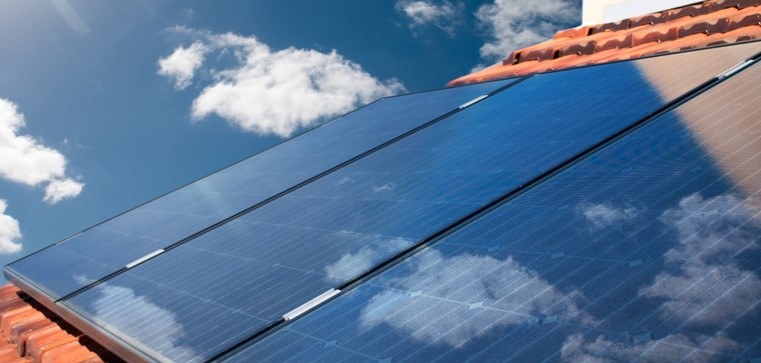 découvrez les avantages des panneaux photovoltaïques sur toiture plate en 2017. optimisez votre espace, réduisez votre facture d'électricité et contribuez à la transition énergétique avec une solution durable et efficace.