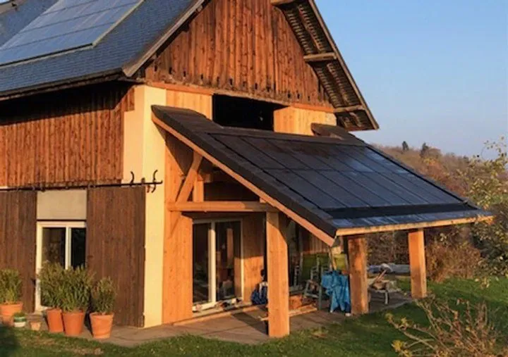 découvrez les nombreux avantages d'une pergola photovoltaïque : un abri élégant, une production d'énergie renouvelable, une réduction des factures d'électricité et une valorisation de votre espace extérieur tout en contribuant à la préservation de l'environnement.