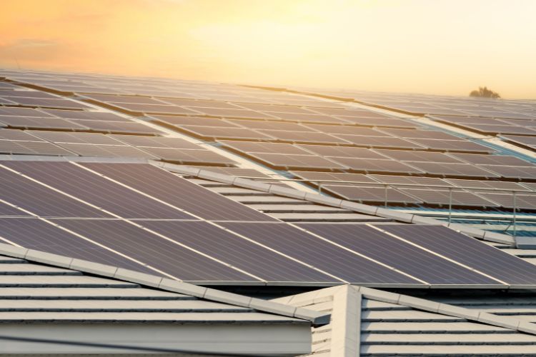 découvrez l'impact fiscal des panneaux solaires en france : avantages fiscaux, réductions d'impôts et crédits d'impôt pour les particuliers et les entreprises. informez-vous sur les opportunités économiques que représentent les installations solaires et comment elles peuvent optimiser votre budget.