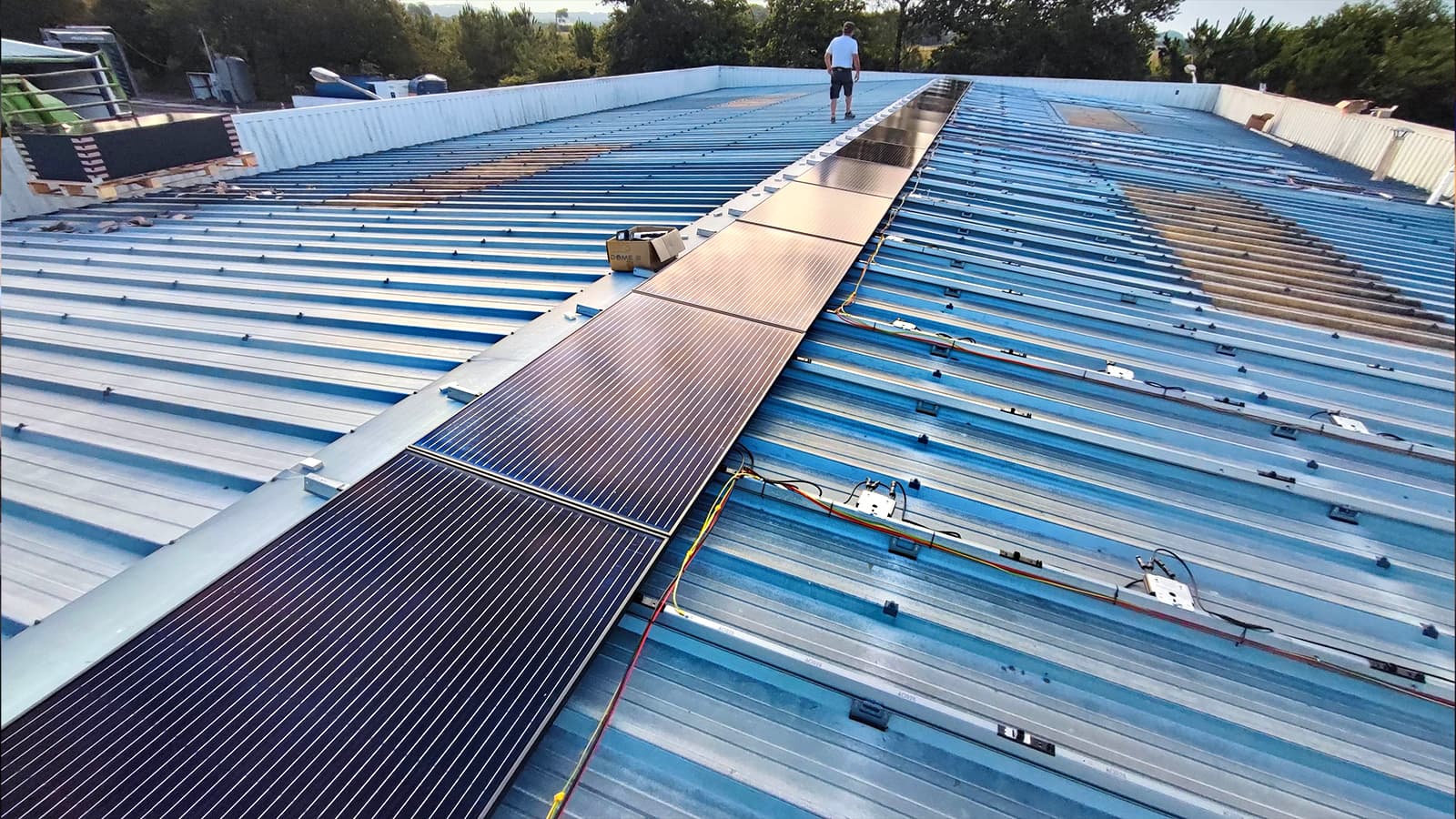 découvrez si les toits photovoltaïques sont vraiment une arnaque. analysez les avantages, les inconvénients et les vérités derrière les systèmes solaires pour faire un choix éclairé.