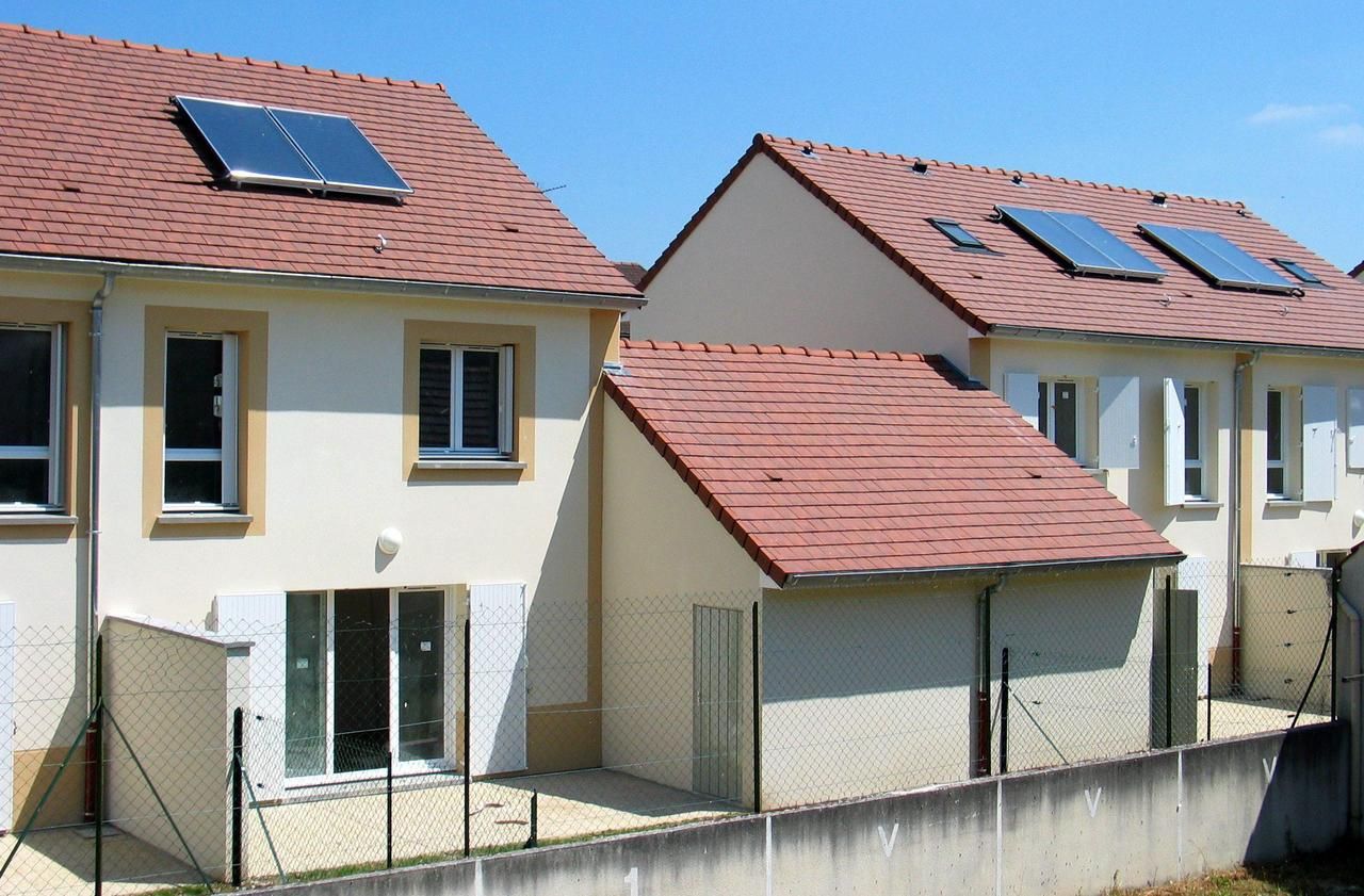 découvrez comment louer des toits équipés de panneaux photovoltaïques pour produire de l'énergie solaire. maximisez vos revenus tout en contribuant à un avenir durable grâce à cette solution eco-responsable.