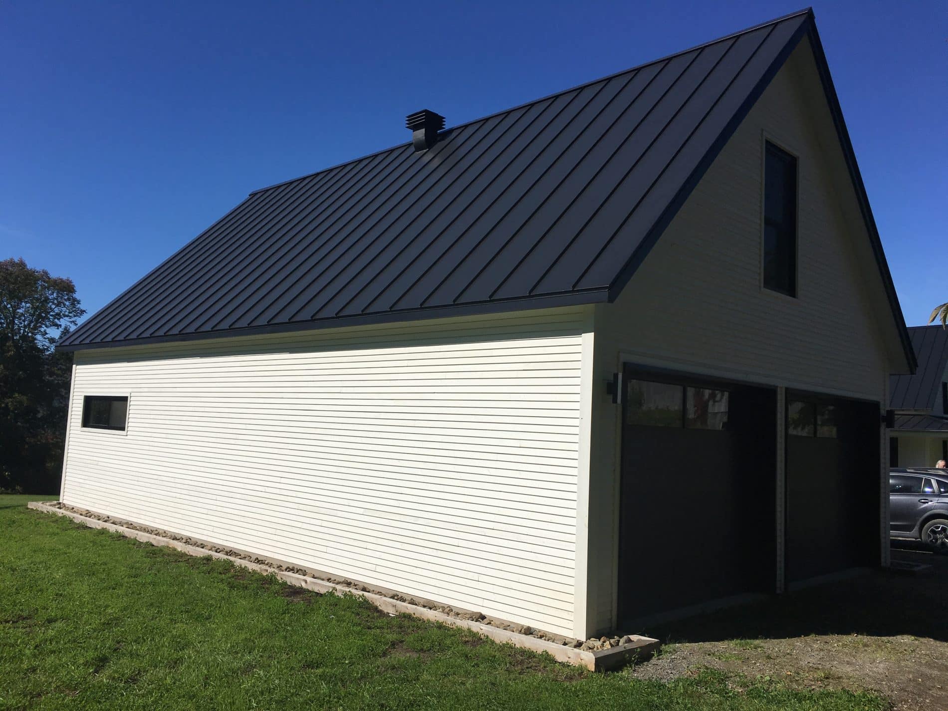 découvrez les avantages de la toiture en acier durable : une solution résistante, écologique et esthétique pour protéger votre maison. optez pour une couverture performante qui allie longévité et design moderne.