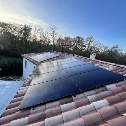 découvrez comment un panneau solaire économique peut réduire vos factures d'énergie tout en préservant l'environnement. optez pour une solution durable et rentable qui s'intègre parfaitement à votre maison.