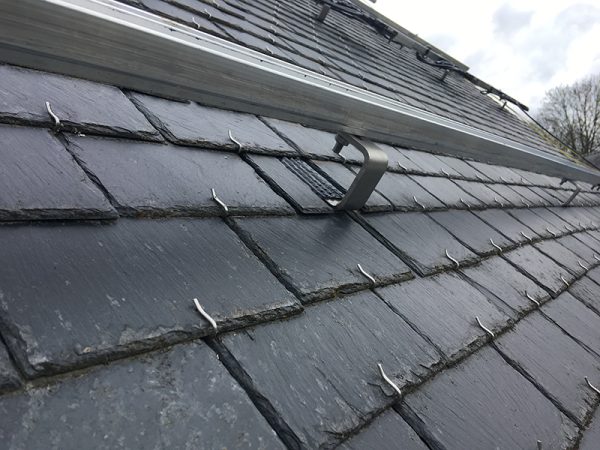 découvrez les avantages des panneaux photovoltaïques en ardoise, une solution esthétique et efficace pour produire de l'énergie solaire tout en préservant l'apparence de votre toiture. transformez votre maison en un bâtiment durable et moderne grâce à cette technologie innovante.