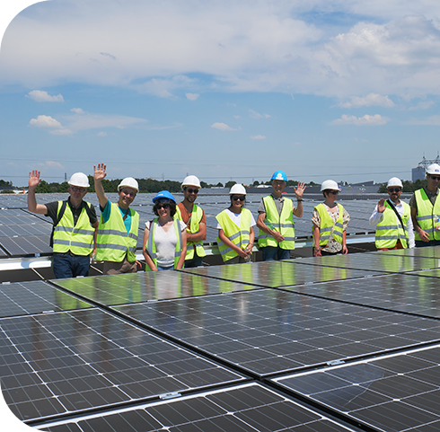 découvrez comment investir dans l'énergie photovoltaïque pour bénéficier d'un rendement intéressant tout en contribuant à la transition énergétique. explorez nos conseils et stratégies pour maximiser votre investissement dans les panneaux solaires.