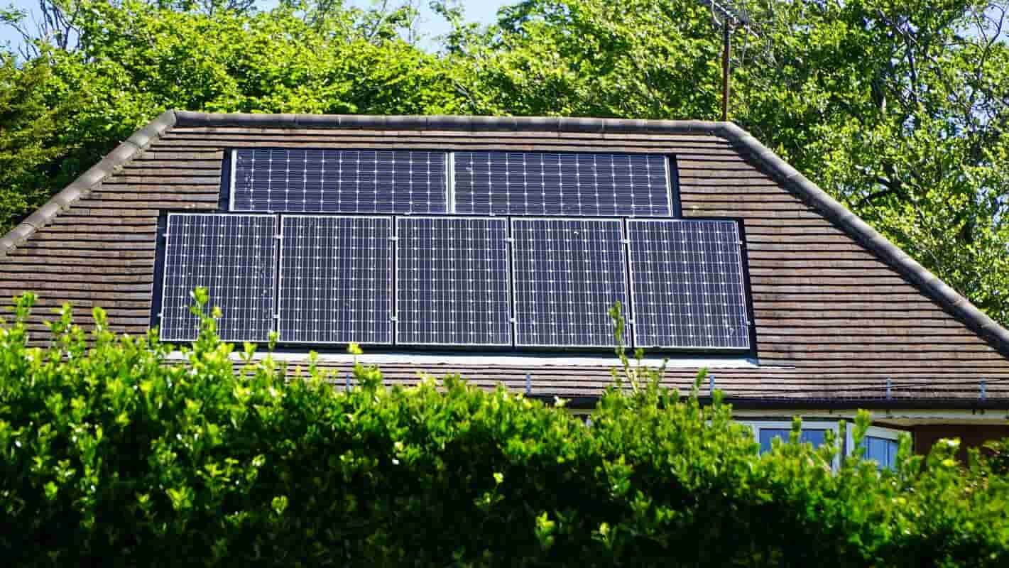 découvrez les nombreux avantages des panneaux photovoltaïques : réduction de votre facture d'électricité, impact environnemental positif et valorisation de votre bien immobilier. informez-vous sur cette solution énergétique durable et rentable.