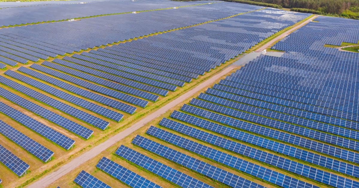découvrez notre service d'installation de panneaux photovoltaïques de 9 kwc, idéal pour optimiser votre production d'énergie solaire. profitez d'une solution écologique et économique pour réduire votre facture d'électricité et contribuer à un avenir durable.