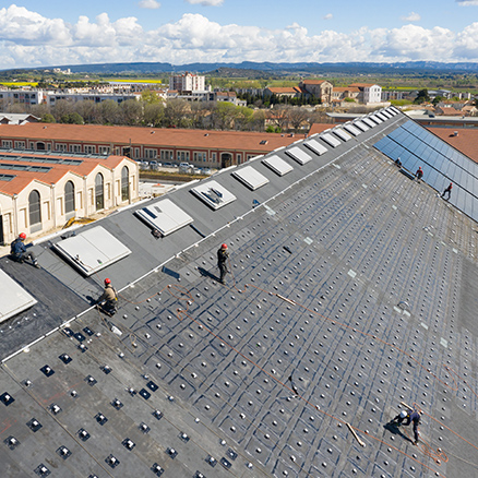 découvrez les avantages des toits photovoltaïques pour une énergie renouvelable et durable. transformez votre toit en source d'électricité et réduisez votre empreinte carbone tout en réalisant des économies sur vos factures d'énergie.