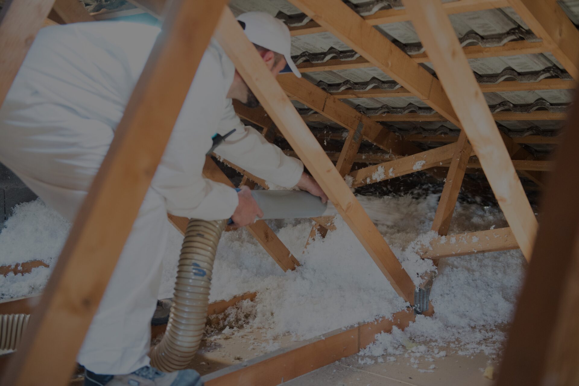 découvrez comment une isolation de toiture rentable peut améliorer l'efficacité énergétique de votre maison, en réduisant vos factures de chauffage et en augmentant le confort de votre espace de vie. optez pour des solutions durables et abordables pour protéger votre habitat.