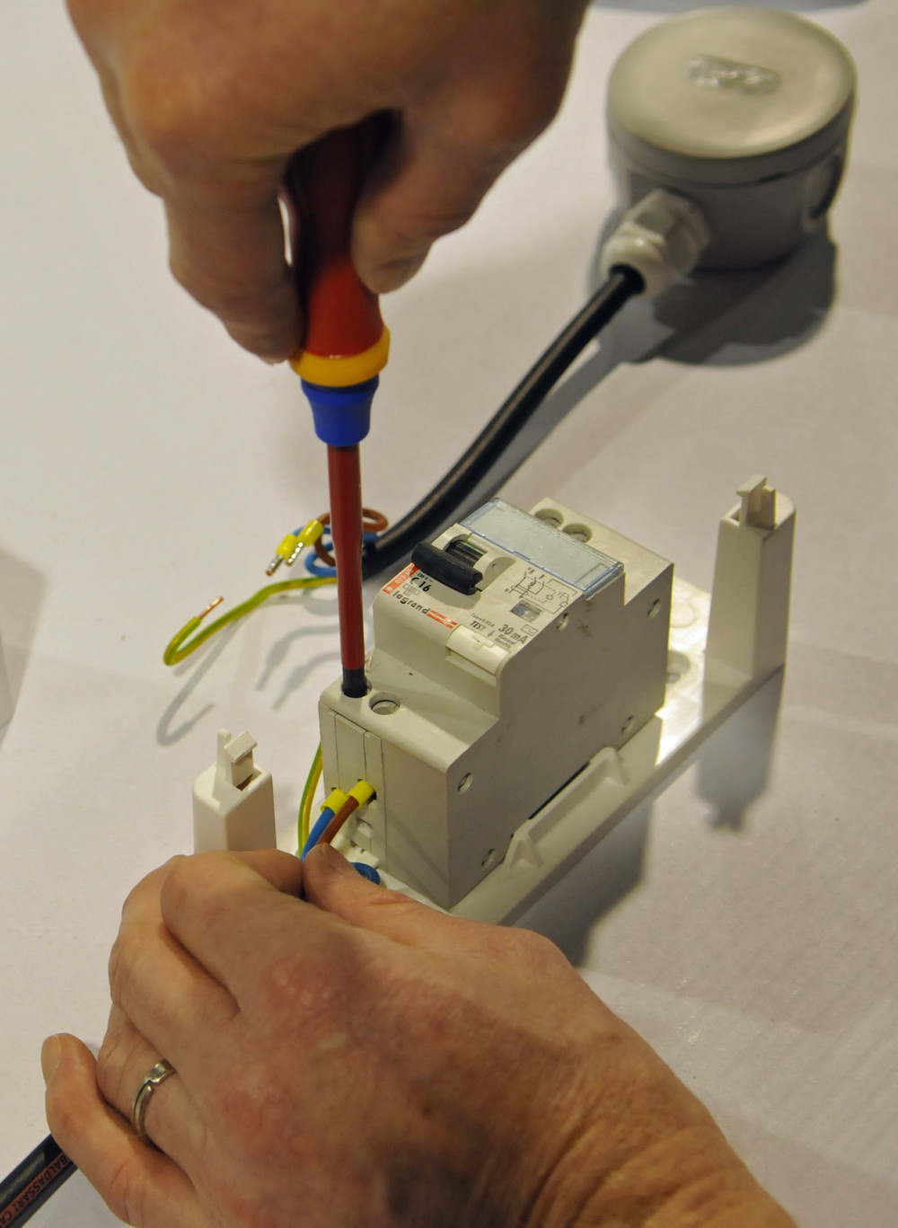 découvrez nos services de sous-traitance pour l'installation, garantissant qualité et efficacité dans vos projets. profitez de l'expertise de professionnels pour une réalisation optimale et conforme à vos exigences.