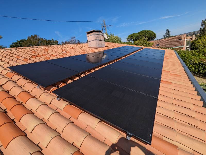 découvrez les prix des toitures photovoltaïques pour optimiser la production d'énergie solaire sur votre propriété. obtenez des informations détaillées sur les coûts, les aides financières et les avantages d'une installation photovoltaïque.