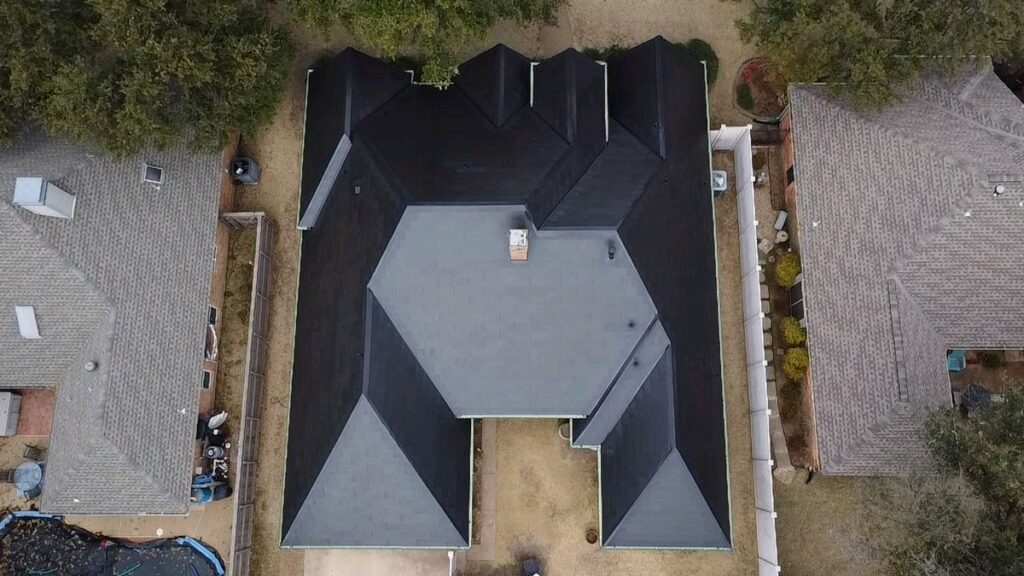 découvrez les tuiles solaires tesla, une solution innovante et esthétique pour produire de l'énergie renouvelable tout en préservant l'élégance de votre maison. transformez votre toit en une source d'énergie durable et profitez de l'avenir énergétique dès aujourd'hui.