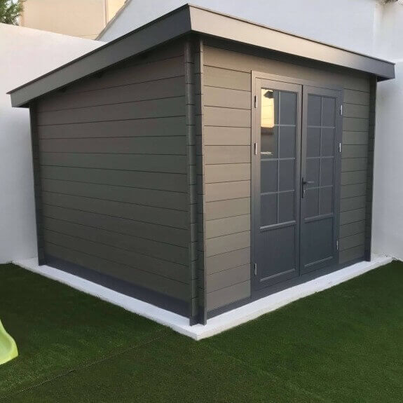 découvrez notre abri de jardin toit plat de 3m2, idéal pour optimiser votre espace extérieur tout en ajoutant une touche moderne à votre jardin. pratique et esthétique, cet abri vous permettra de ranger vos outils de jardin, vélos ou autres équipements en toute sécurité.