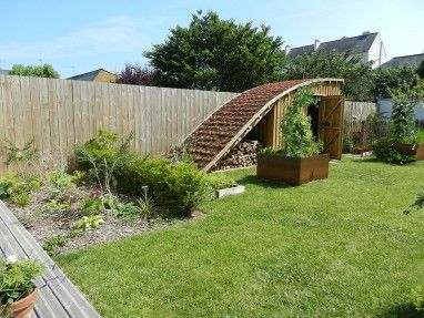 découvrez nos abris végétaux, refuges parfaits pour vos plantes et votre jardin. protégez vos cultures des intempéries tout en embellissant votre espace extérieur avec nos designs élégants et durables.