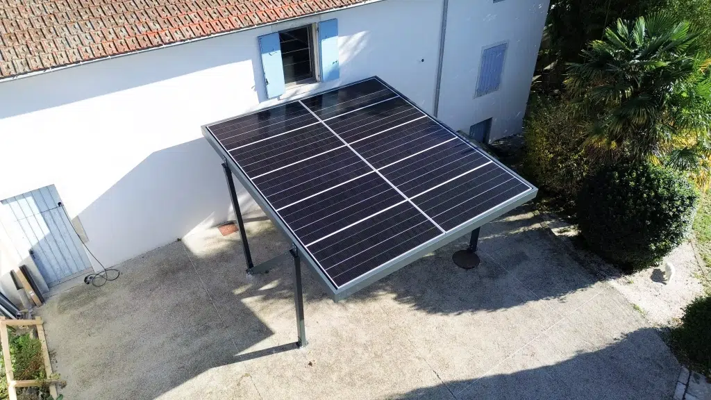 découvrez notre abri voiture photovoltaïque : une solution innovante et écologique pour protéger votre véhicule tout en produisant votre propre énergie solaire. alliez praticité et durabilité avec cet abri moderne qui contribue à la transition énergétique.