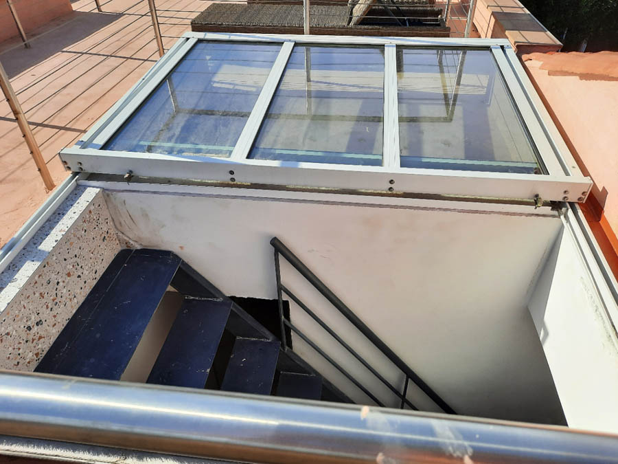 découvrez nos solutions innovantes pour un accès sécurisé et pratique à votre toit. que ce soit pour l'entretien, l'installation de panneaux solaires ou la création d'espaces extérieurs, nous vous accompagnons dans tous vos projets d'accès toit.